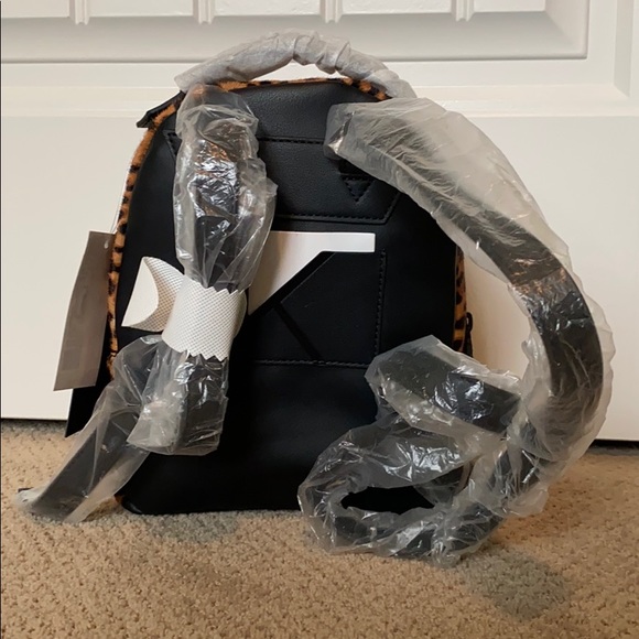 KENDALL + KYLIE Leopard backpack - Picture 5 of 8